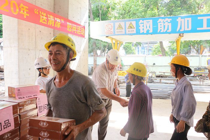 区工业设计院住宅项目送清冷。张钊林 摄.JPG