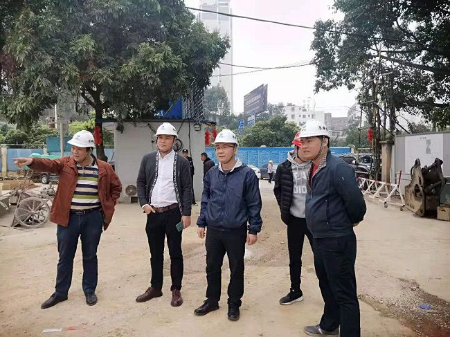 3查抄现场。贺勇 摄（建图）.jpg