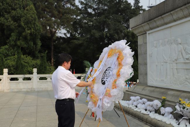 整顿挽联。杨钰 摄（建图）.jpg