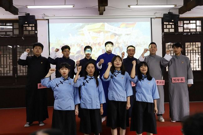 情景剧剧照（建图）.jpg