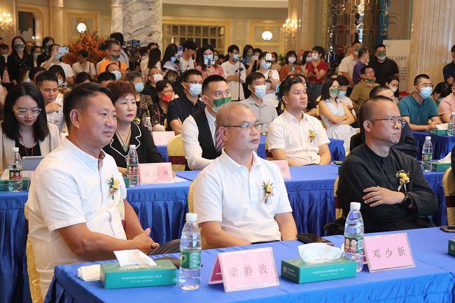 邓少新旁观项目宣传影像。周煜川 摄（建图）.jpg