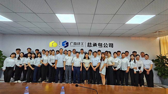 4合影。林成斌 摄（建图）.jpg